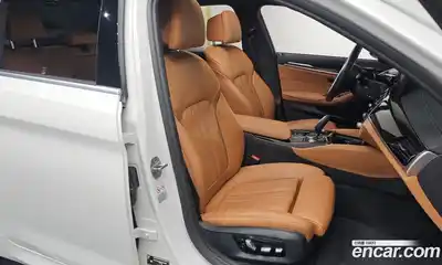 BMW 5-Series 2022 2.0 Автомат в Москве № 189249, миниатюра 3