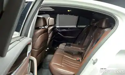 BMW 5-Series 2022 2.0 Автомат в Москве № 189523, миниатюра 2