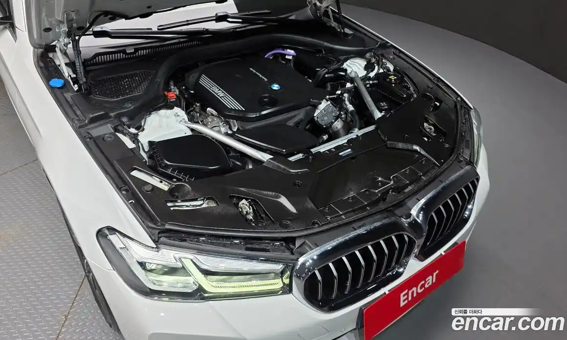 BMW 5-Series 2023 2.0 Автомат в Москве № 192942, фото 10