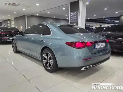 Mercedes-Benz E-Class 2025 2.0 Автомат в Москве № 193917, миниатюра 2