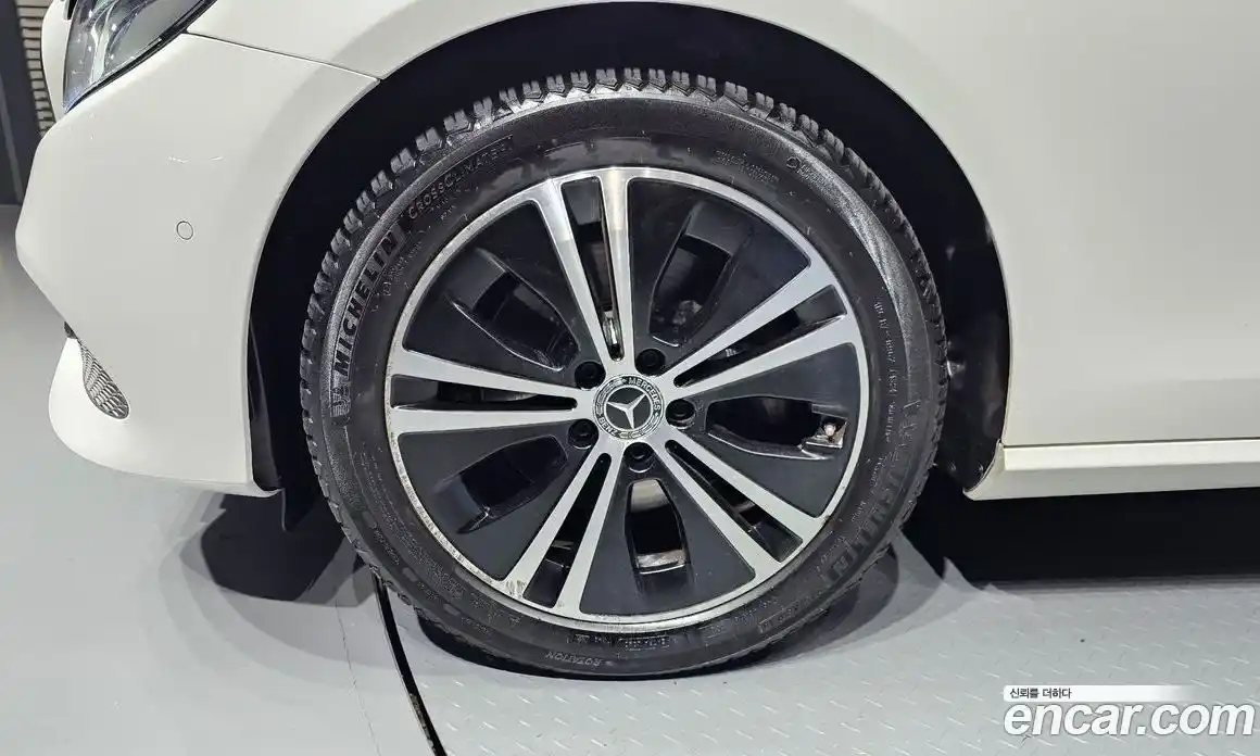 Mercedes-Benz E-Class 2020 1.9 Автомат в Москве № 194411, фото 5