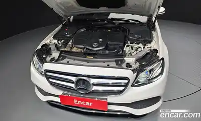 Mercedes-Benz E-Class 2020 1.9 Автомат в Москве № 194411, миниатюра 6