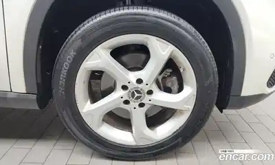 Mercedes-Benz GLA-Class 2018 2.0 Автомат в Москве № 194551, миниатюра 12