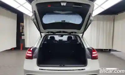 Mercedes-Benz GLA-Class 2018 2.0 Автомат в Москве № 194551, миниатюра 4