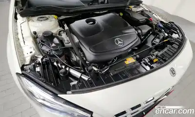 Mercedes-Benz GLA-Class 2018 2.0 Автомат в Москве № 194551, миниатюра 6