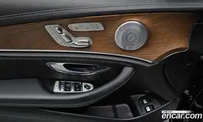 Mercedes-Benz E-Class 2020 2.0 Автомат в Москве № 195606, миниатюра 4