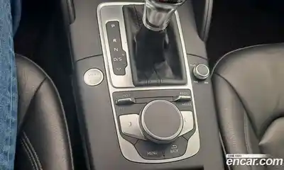 Audi A3 2018 2.0 Автомат в Москве № 196209, миниатюра 12