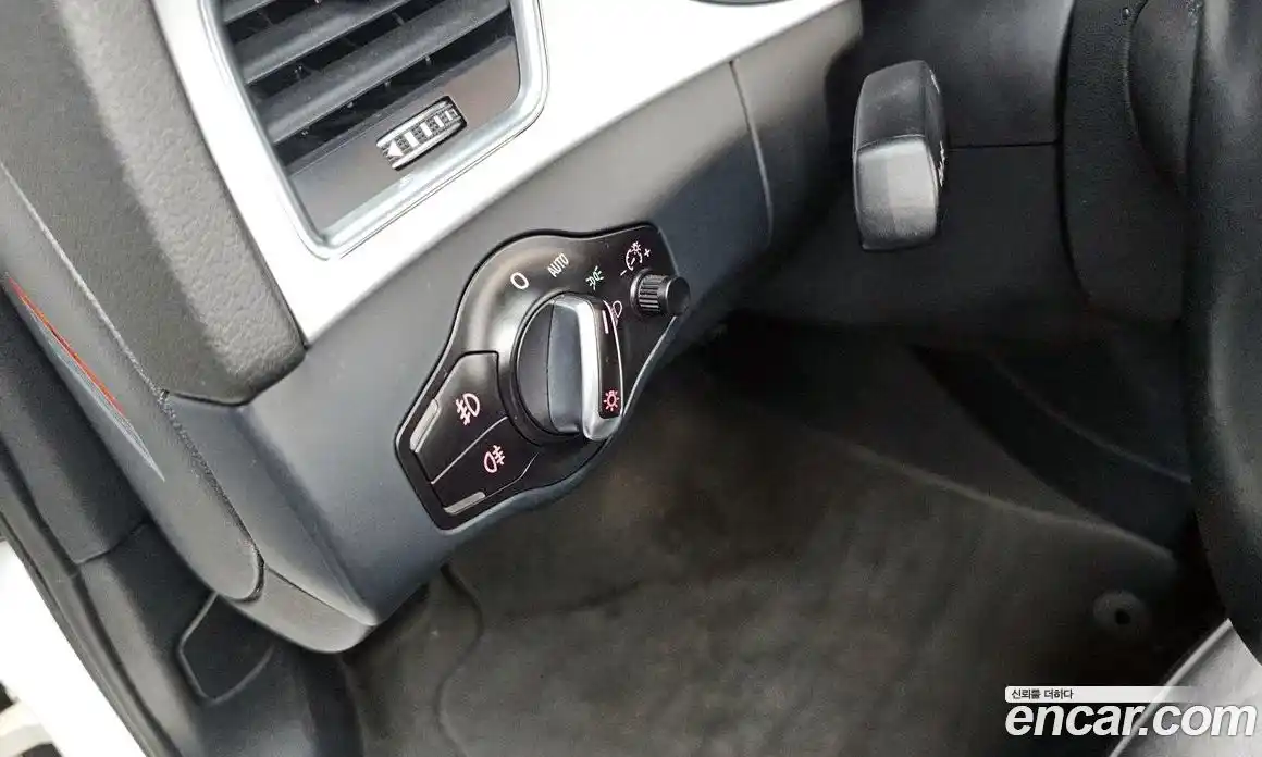 Audi A4 2015 2.0 Автомат в Москве № 196645, фото 4