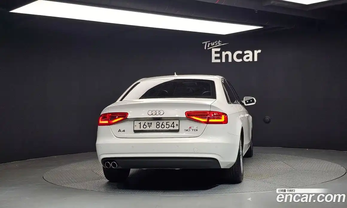 Audi A4 2015 2.0 Автомат в Москве № 196645, фото 10