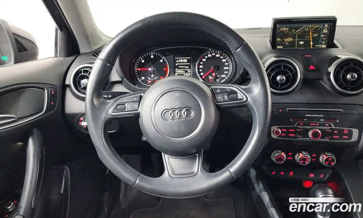 Audi A1 2015 1.6 Автомат в Москве № 196705, фото 17