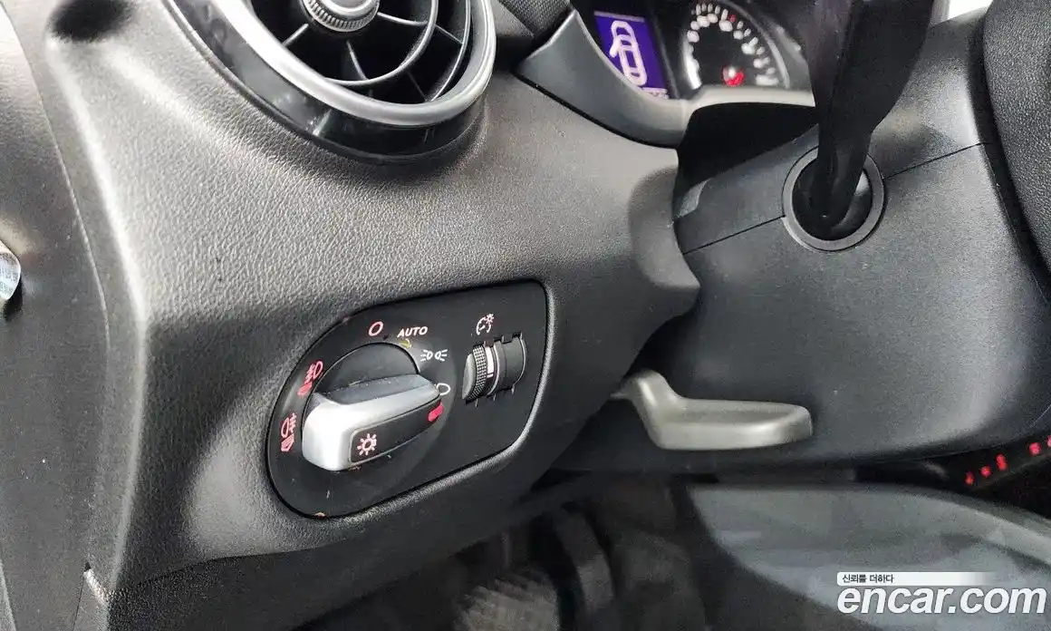 Audi A1 2015 1.6 Автомат в Москве № 196705, фото 5