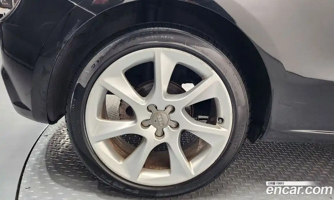 Audi A1 2015 1.6 Автомат в Москве № 196705, фото 9