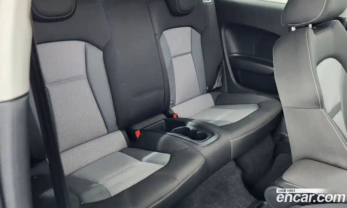 Audi A1 2015 1.6 Автомат в Москве № 196705, фото 10