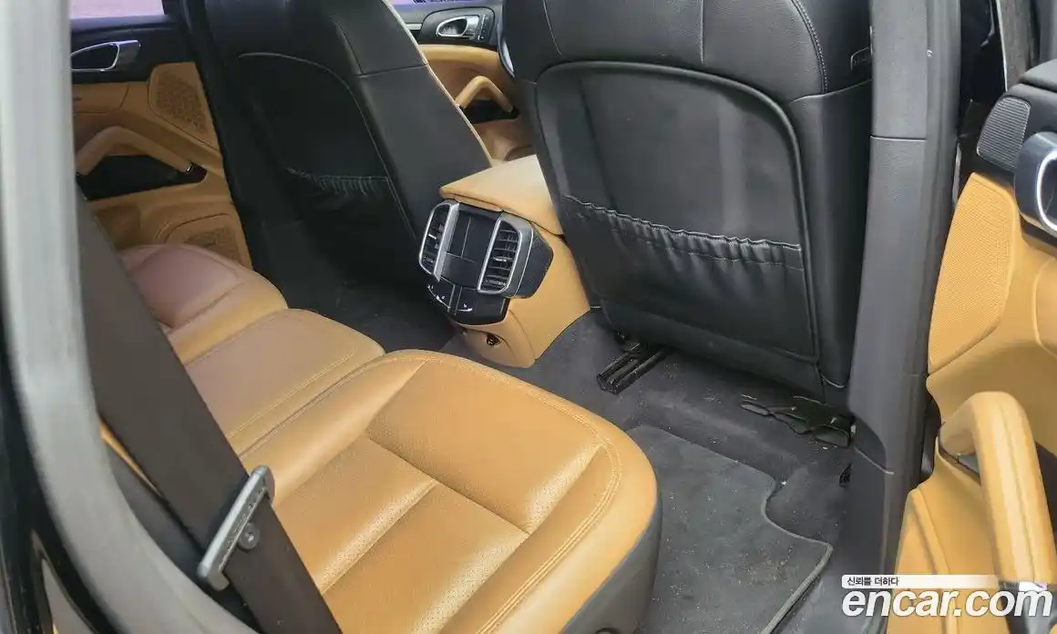 Porsche Cayenne 2015 3.0 Автомат в Москве № 197297, фото 8