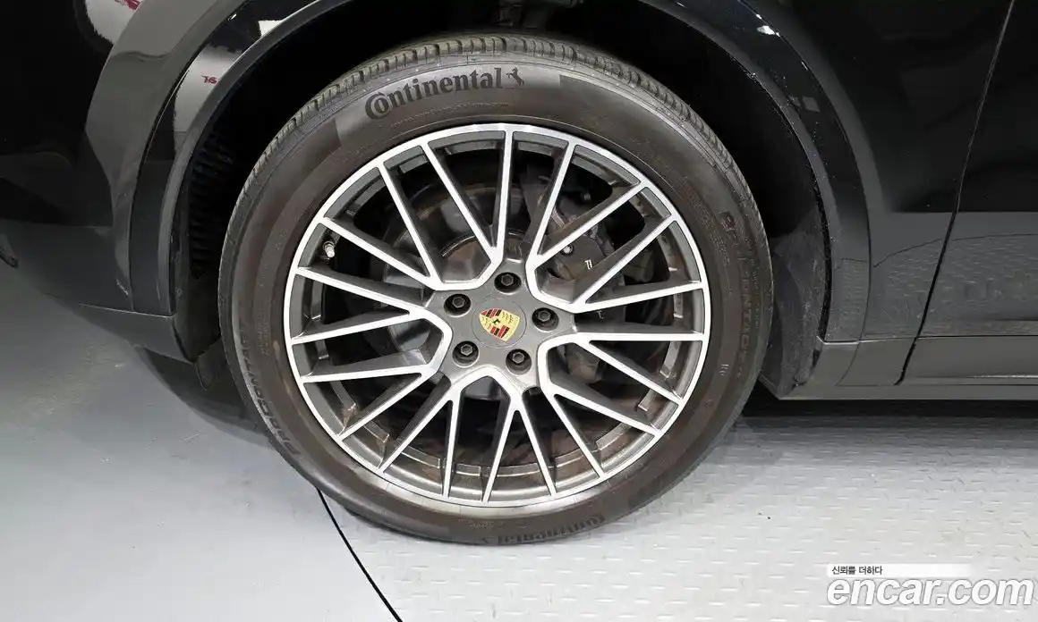 Porsche Cayenne 2023 3.0 Автомат в Москве № 197494, фото 7