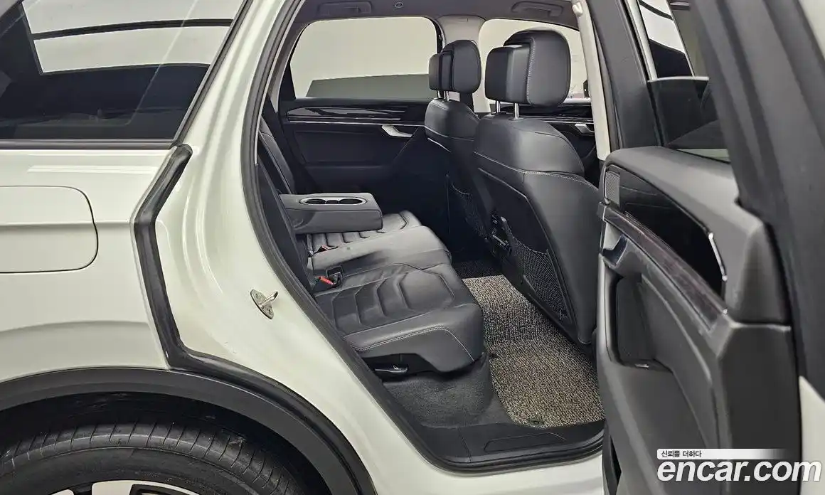 Volkswagen Touareg 2020 3.0 Автомат в Москве № 199301, фото 9