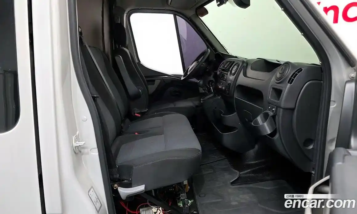 Renault Master 2019 2.3 Механическая в Москве № 205624, фото 13