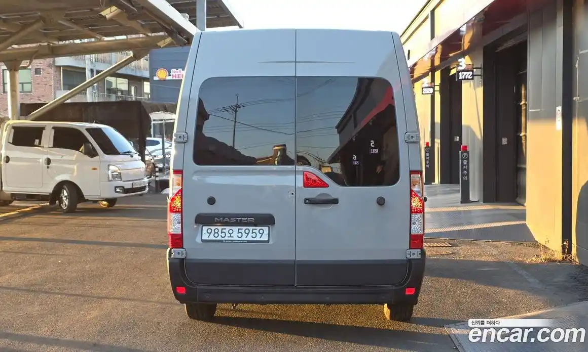 Renault Master 2019 2.3 Механическая в Москве № 205624, фото 15