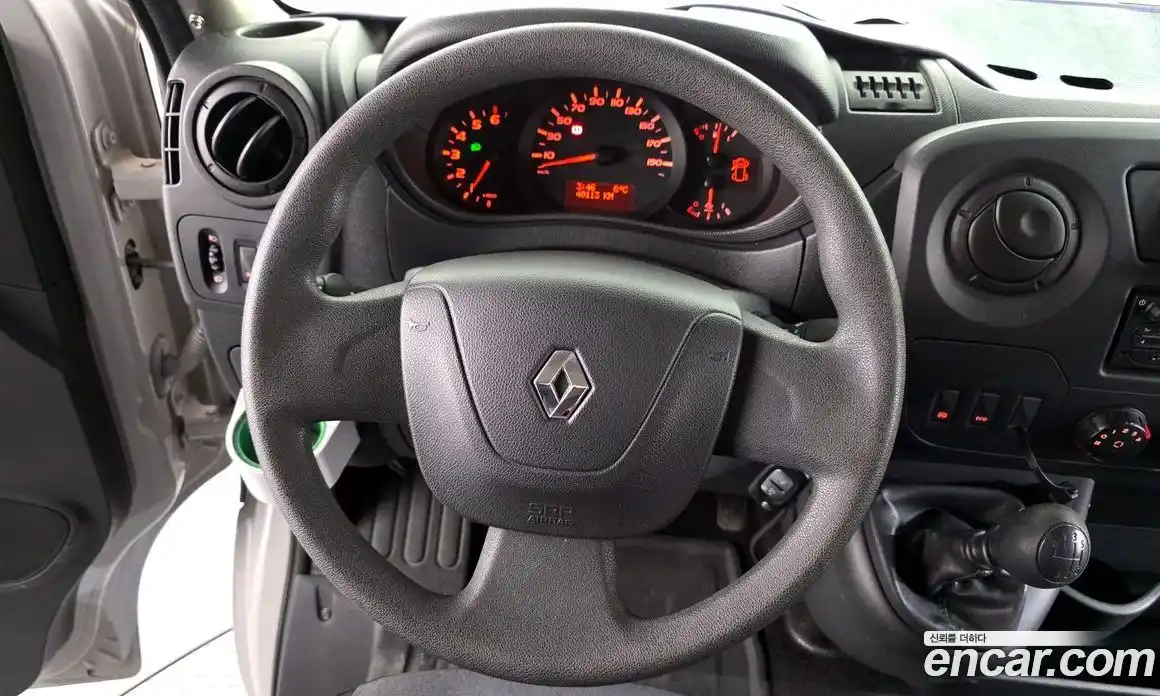 Renault Master 2019 2.3 Механическая в Москве № 205624, фото 17