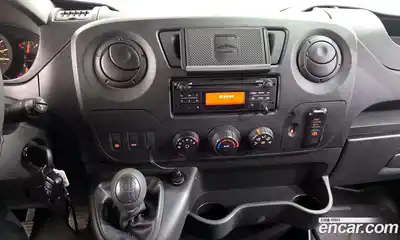 Renault Master 2019 2.3 Механическая в Москве № 205624, миниатюра 4