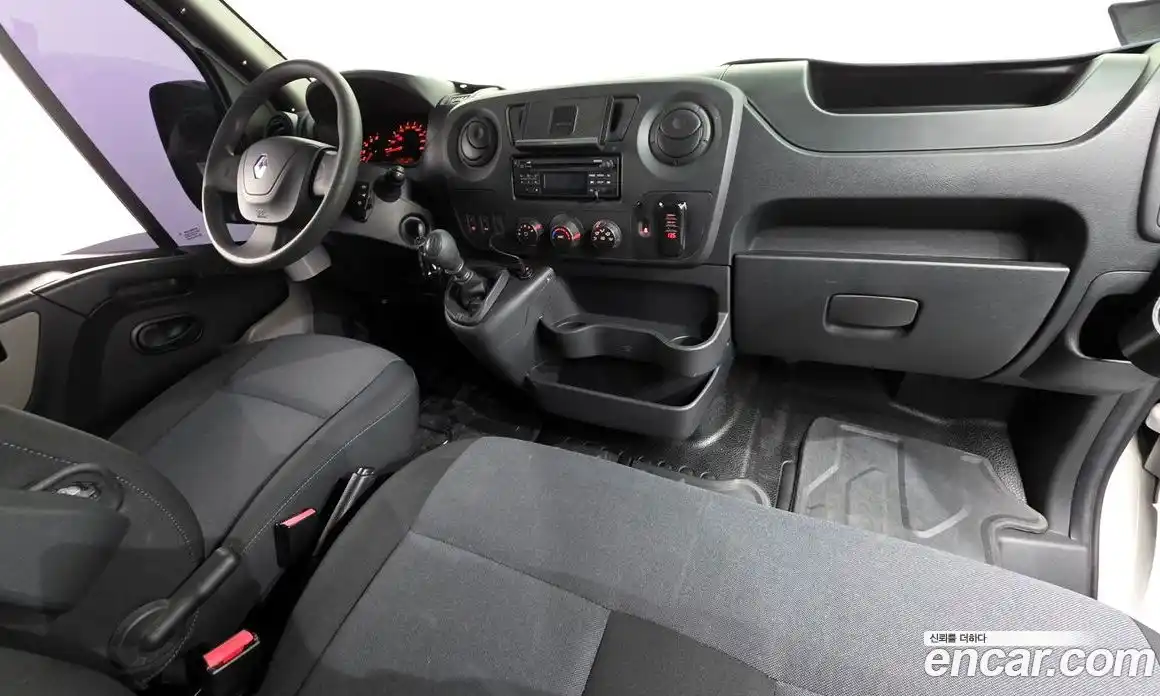 Renault Master 2019 2.3 Механическая в Москве № 205624, фото 6