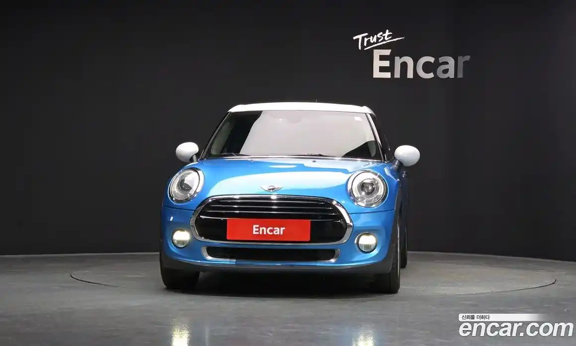 Mini Cooper 2015 1.5 Автомат в Москве № 206979, фото 13