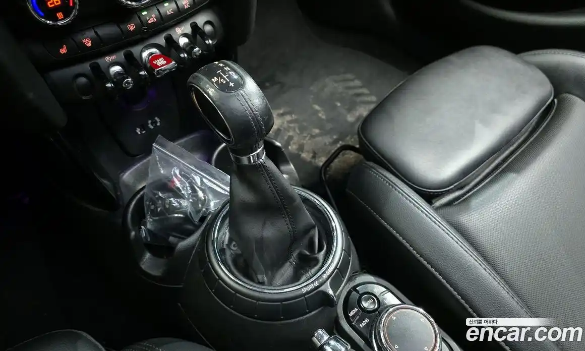 Mini Cooper 2015 1.5 Автомат в Москве № 206979, фото 6