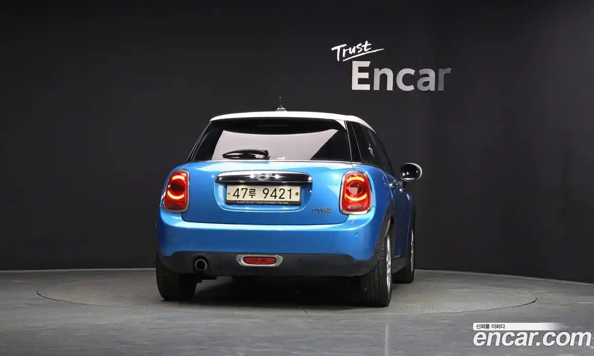 Mini Cooper 2015 1.5 Автомат в Москве № 206979, фото 8