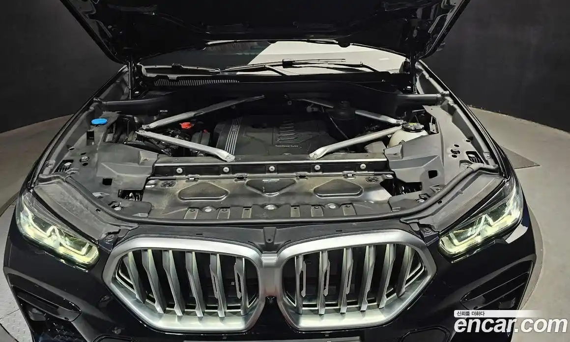 BMW X6 2022 3.0 Автомат в Москве № 210916, фото 1