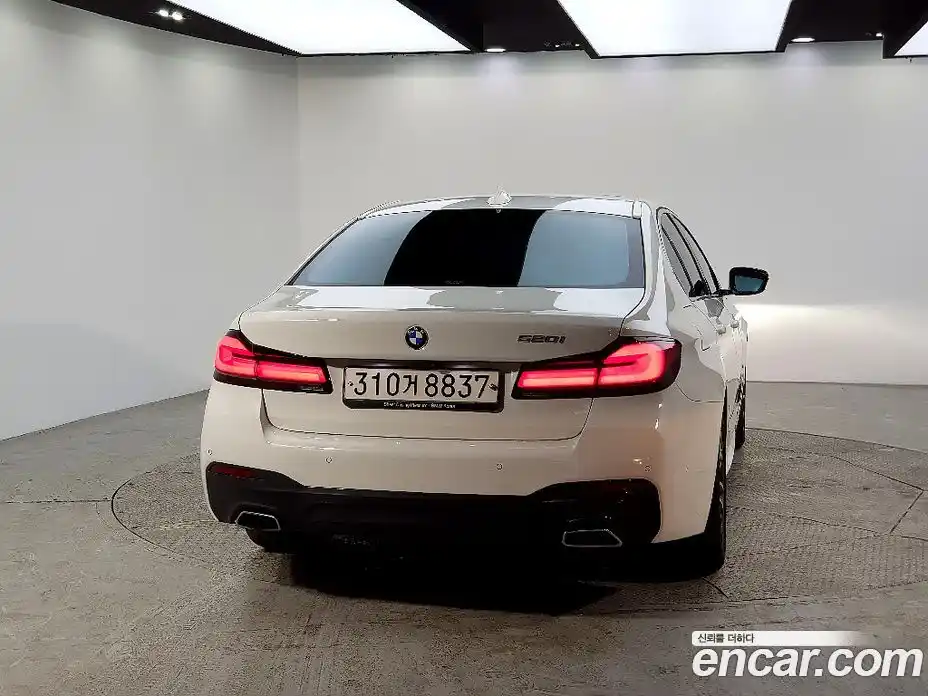 BMW 5-Series 2021 2.0 Автомат в Москве № 211602, фото 3