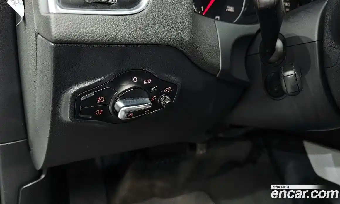 Audi Q5 2012 2.0 Автомат в Москве № 212590, фото 15