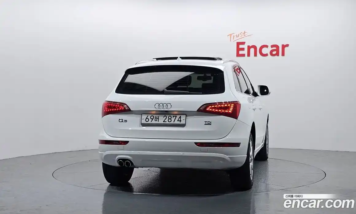 Audi Q5 2012 2.0 Автомат в Москве № 212590, фото 4