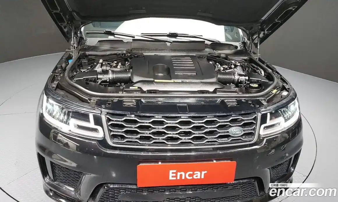 Land Rover Range-Rover Sport 2021 3.0 Автомат в Москве № 213363, фото 6