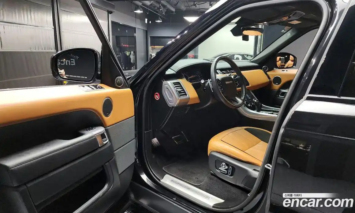 Land Rover Range-Rover Sport 2021 3.0 Автомат в Москве № 213363, фото 10