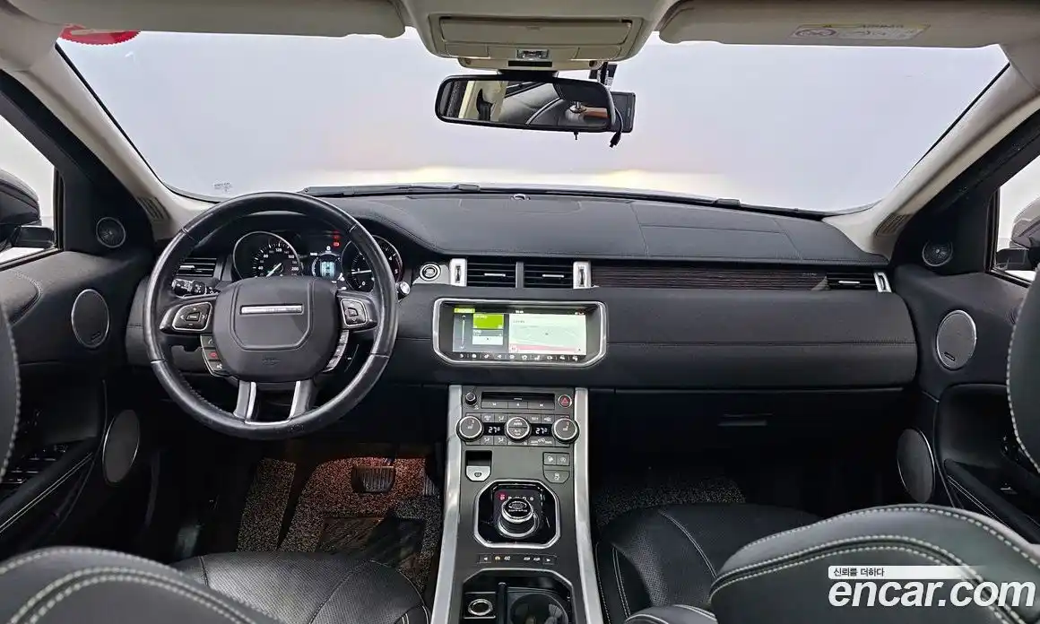 Land Rover Range-Rover Evoque 2017 2.0 Автомат в Москве № 213423, фото 3