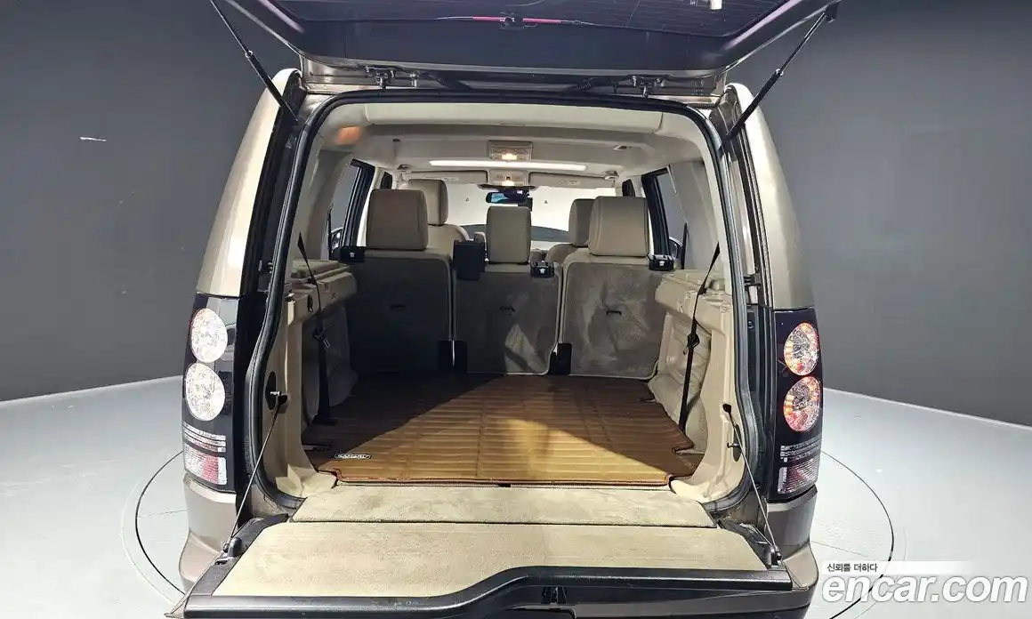 Land Rover Discovery 2016 3.0 Автомат в Москве № 213695, фото 20