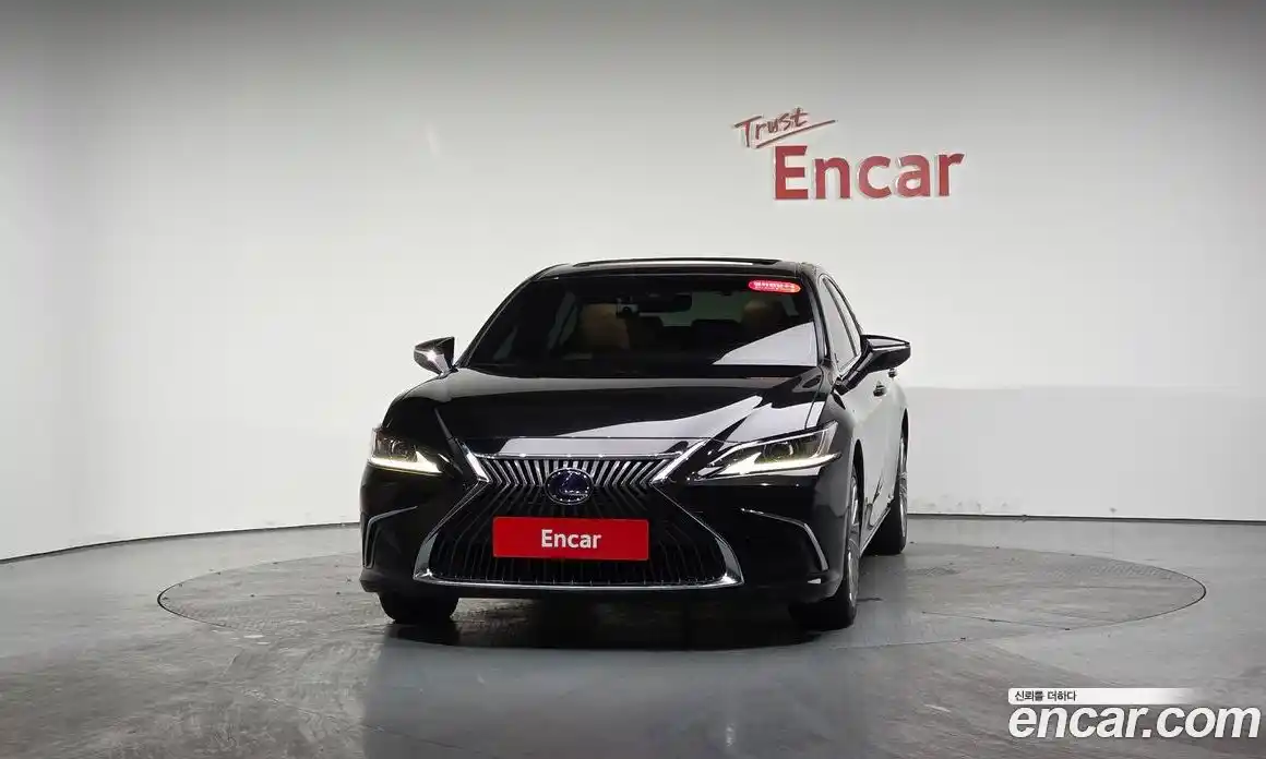 Lexus ES 2019 2.5 Автомат в Москве № 214643, фото 12