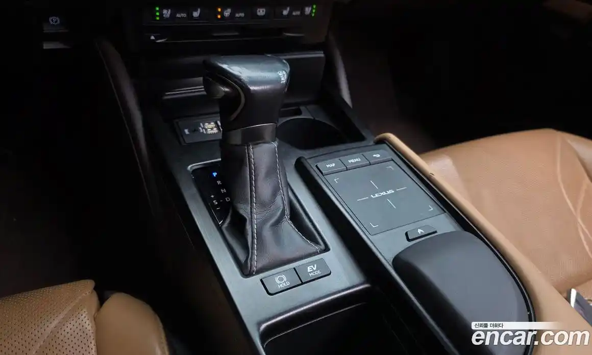 Lexus ES 2019 2.5 Автомат в Москве № 214643, фото 20