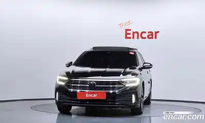 Volkswagen Jetta 2023 1.5 Автомат в Москве № 214895, миниатюра 3