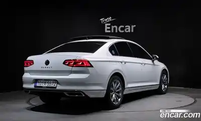 Volkswagen Passat 2021 2.0 Автомат в Москве № 214948, миниатюра 6