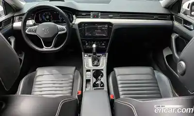 Volkswagen Passat 2021 2.0 Автомат в Москве № 214948, миниатюра 9