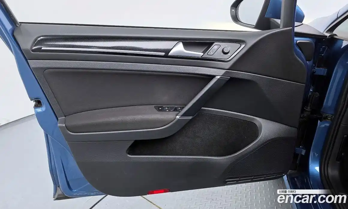 Volkswagen Golf 2015 2.0 Автомат в Москве № 215063, фото 19