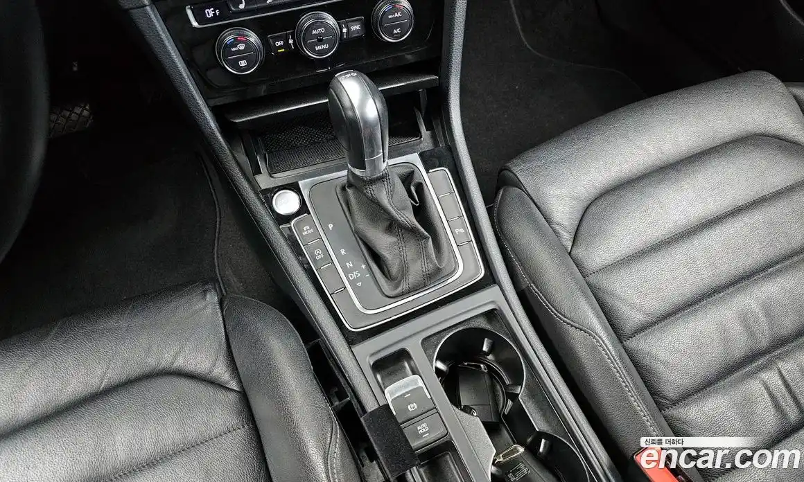 Volkswagen Golf 2015 2.0 Автомат в Москве № 215280, фото 2