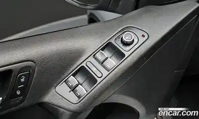 Volkswagen Tiguan 2011 2.0 Автомат в Москве № 215310, миниатюра 11