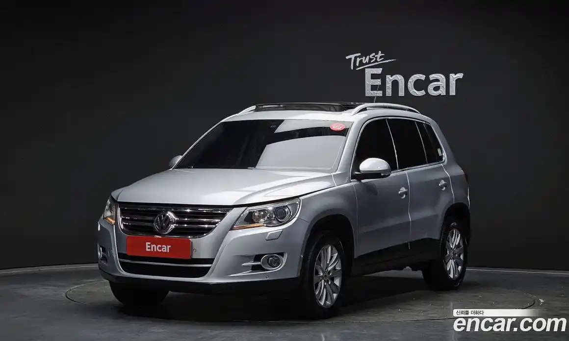 Volkswagen Tiguan 2011 2.0 Автомат в Москве № 215310, фото 10