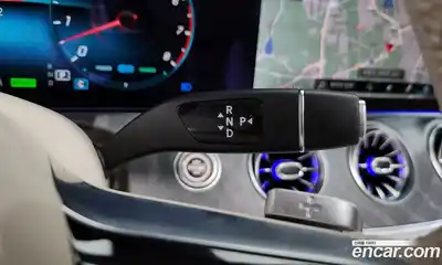 Mercedes-Benz E-Class 2023 3.0 Автомат в Москве № 215813, миниатюра 11