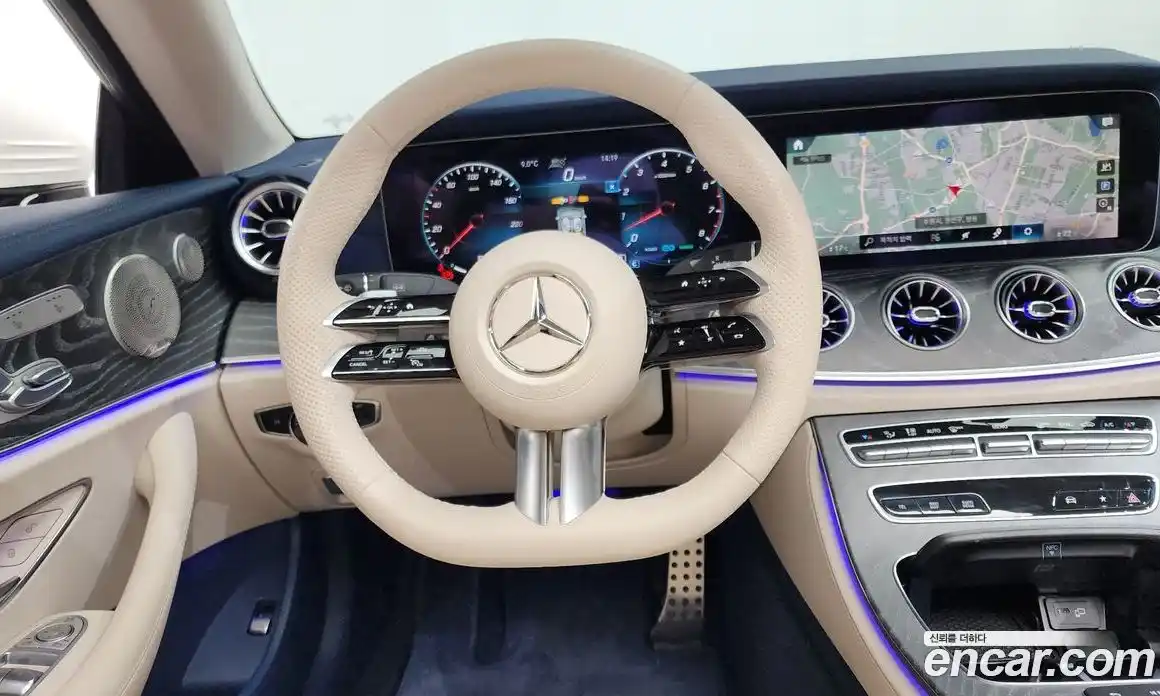 Mercedes-Benz E-Class 2023 3.0 Автомат в Москве № 215813, фото 12