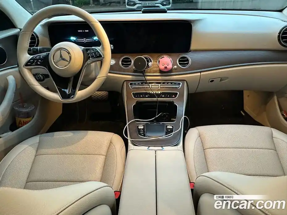 Mercedes-Benz E-Class 2023 2.0 Автомат в Москве № 216176, фото 11