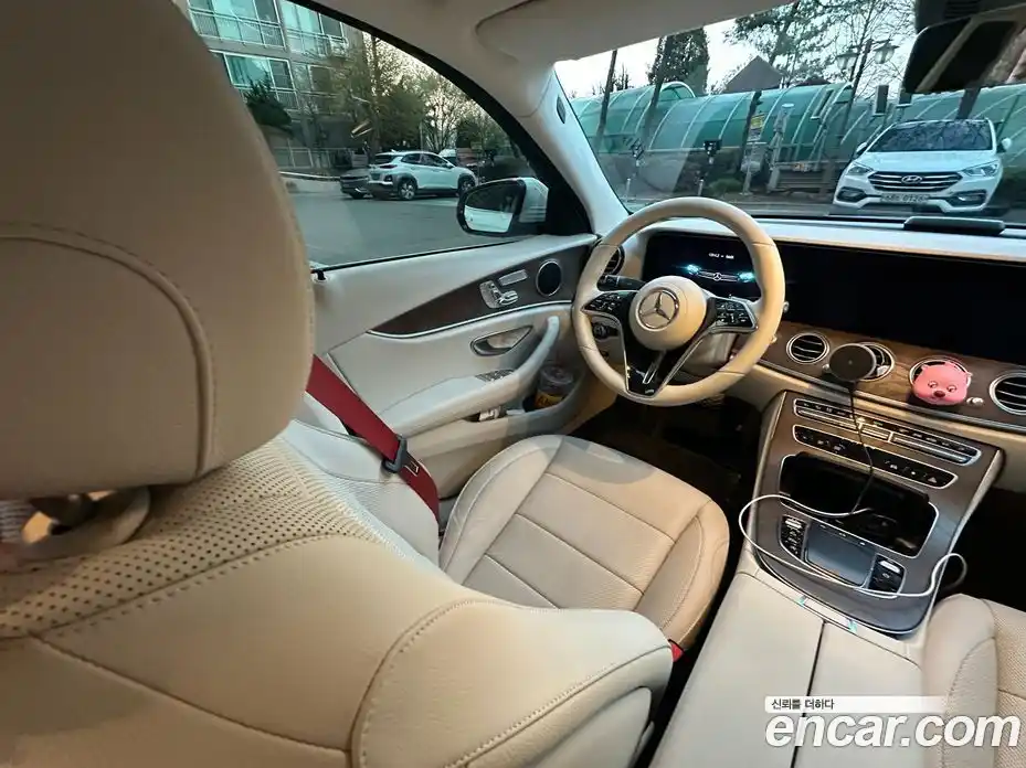 Mercedes-Benz E-Class 2023 2.0 Автомат в Москве № 216176, фото 8