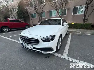 Mercedes-Benz E-Class 2023 2.0 Автомат в Москве № 216176, миниатюра 9